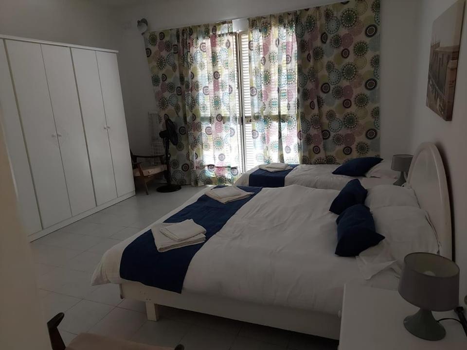 Spinola Bay Sea Front Apt 6 San Julián Exterior foto